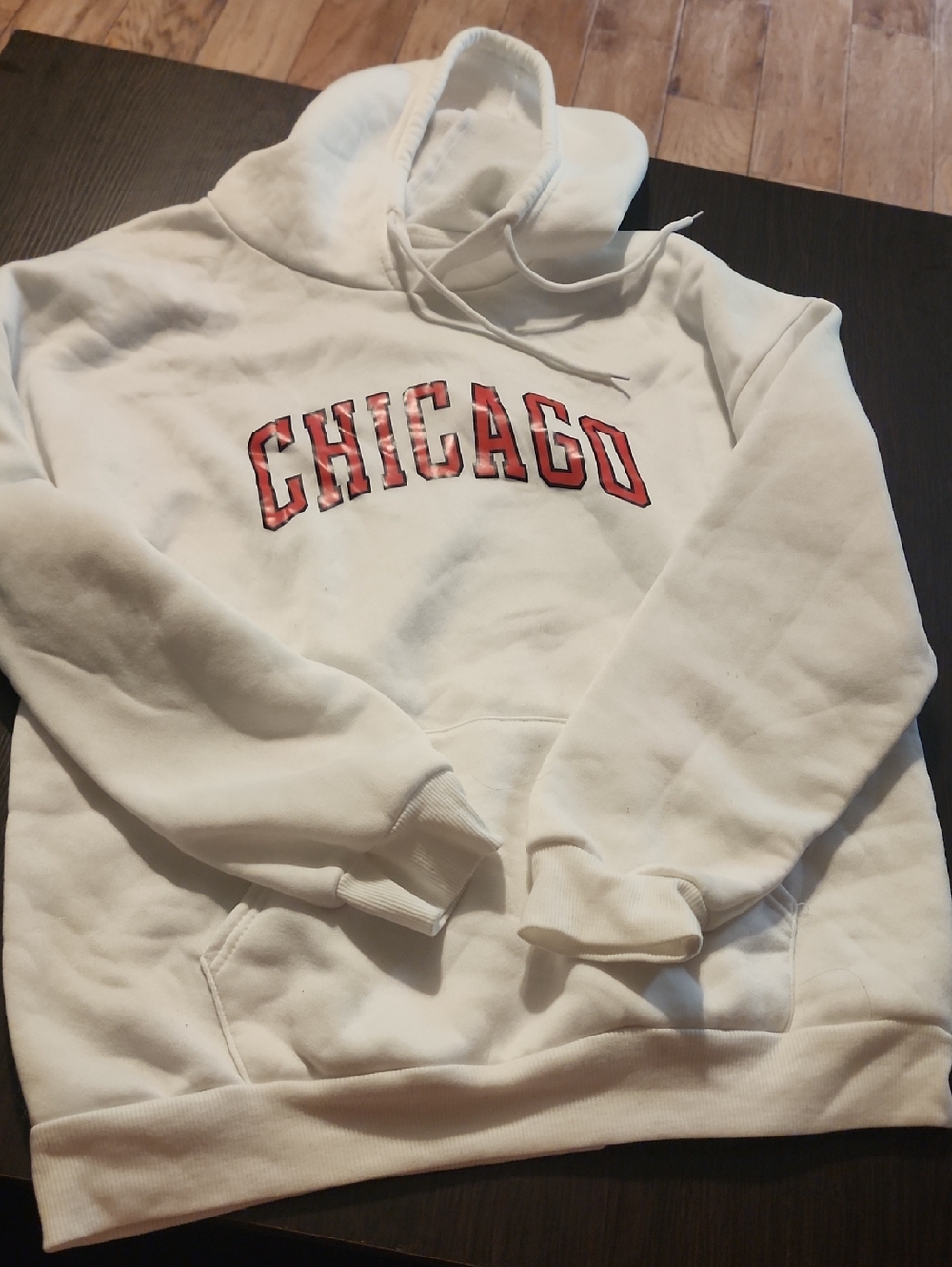 SHEIN White Turtleneck Sweater with Red 'CHICAGO' Graphic